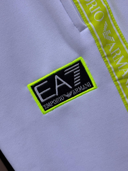 Chandal Armani (Blanco líma) Max calidad
